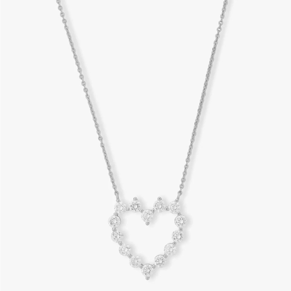 NWT Melinda Maria She’s An Icon Baby Small Heart Necklace Silver Heart